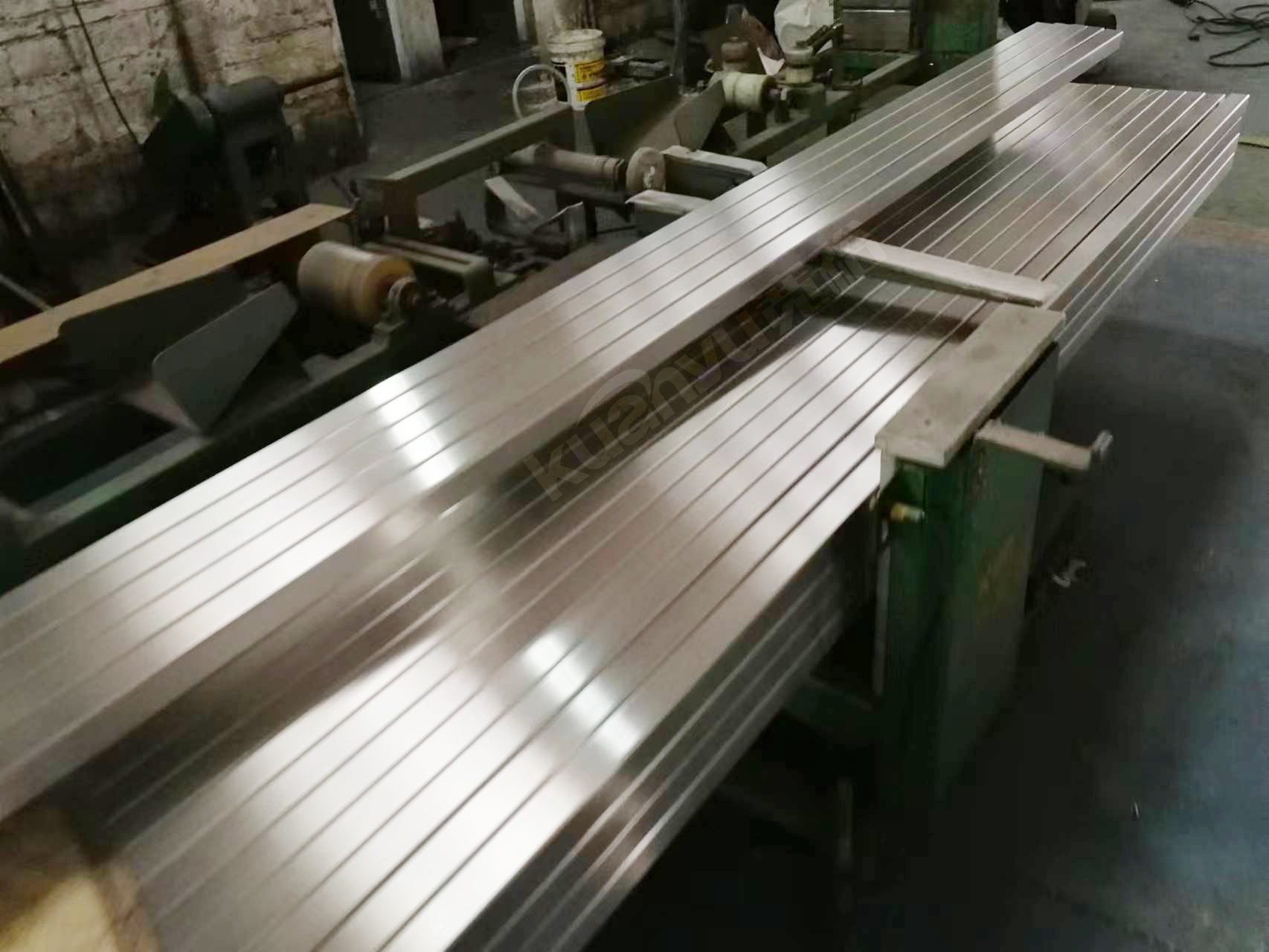 不銹鋼方管生產廠家